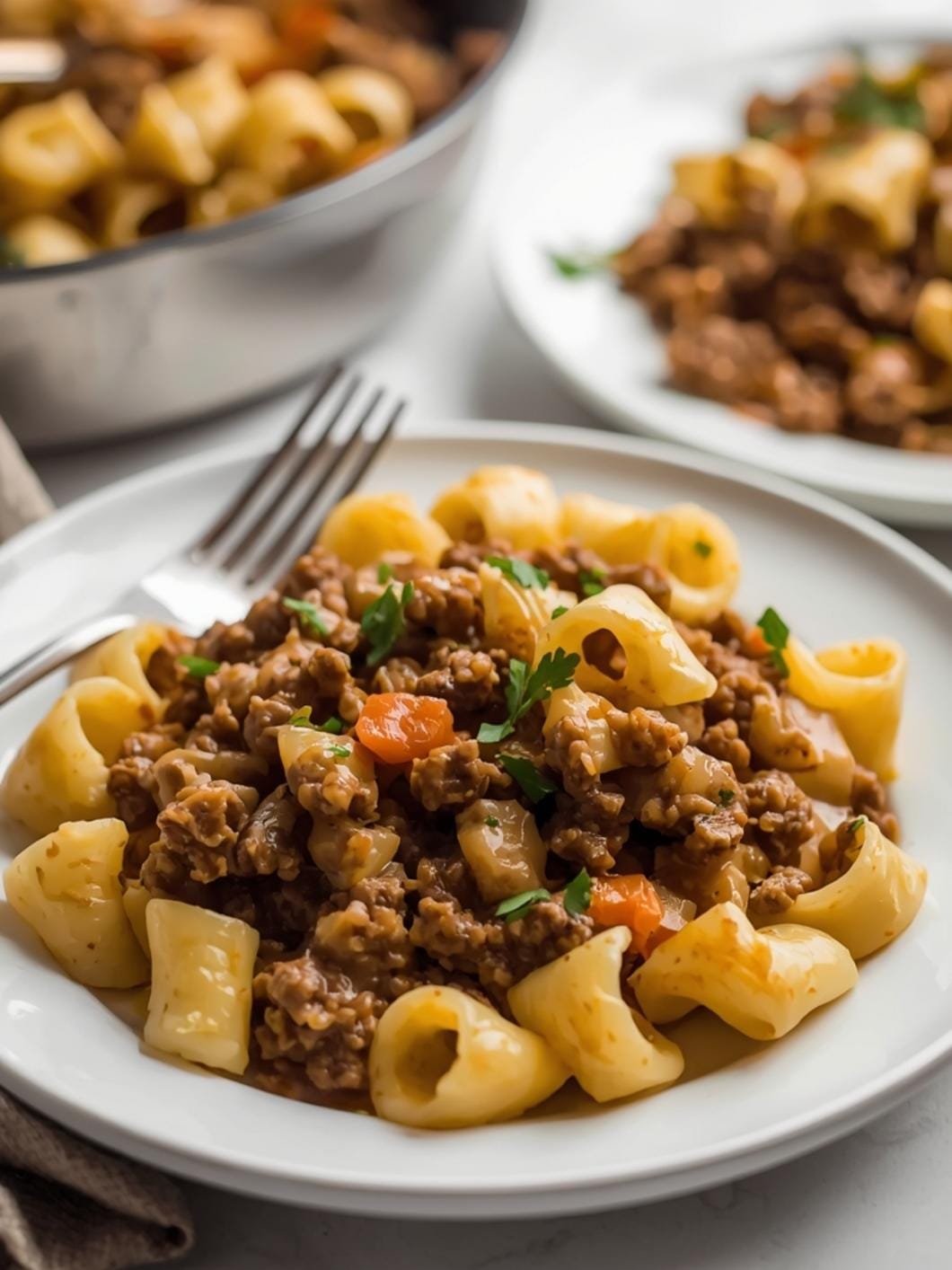 Easy Ground Beef & Noodle Skillet: Quick Weeknight Dinner Idea 15 Easy Ground Beef & Noodle Skillet: Quick Weeknight Dinner Idea