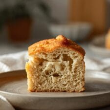 Sourdough Crumb Analysis: A Guide to Perfect Loaves-image